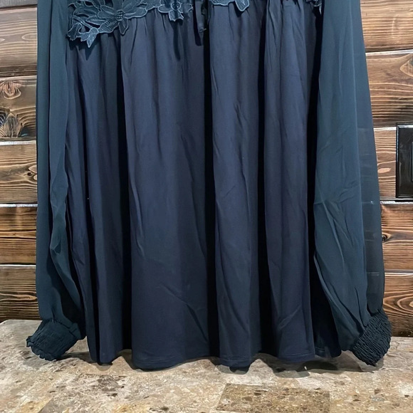 Torrid Cute Top - Picture 3 of 13